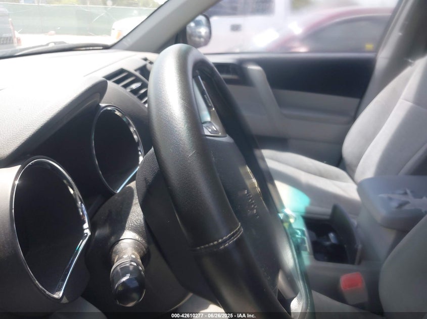 2012 TOYOTA HIGHLANDER VIN: 5TDZA3EH0CS030136