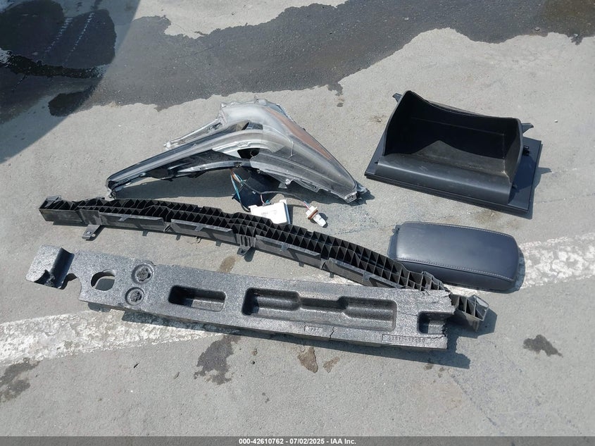 2023 TOYOTA COROLLA SE - JTND4MBE9P3196868