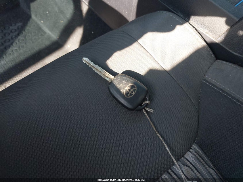 2018 TOYOTA TUNDRA SR5 5.7L V8 - 5TFRY5F10JX242552