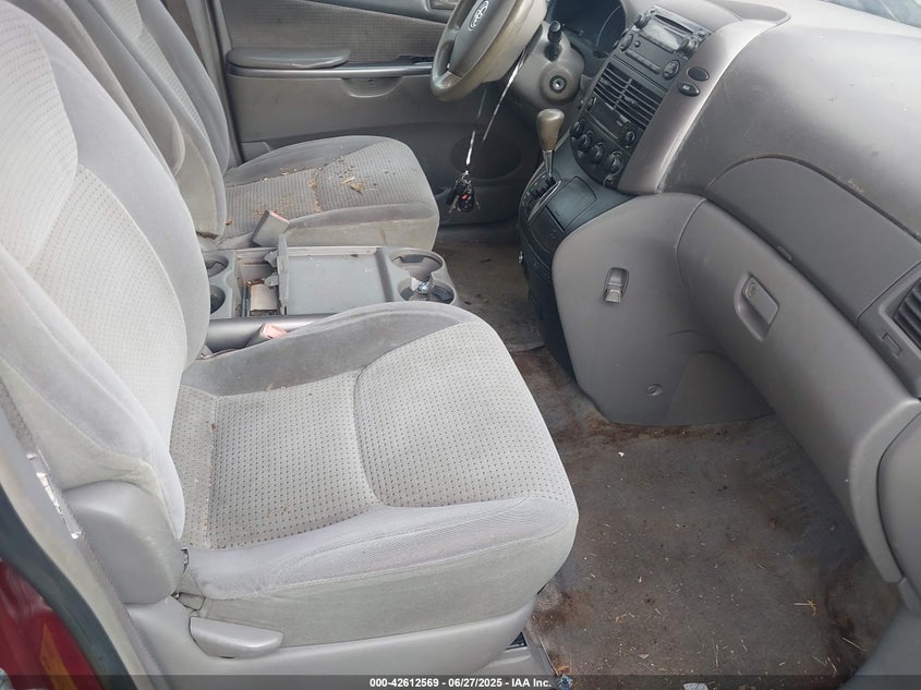 2006 TOYOTA SIENNA VIN: 5TDZA23C16S445830