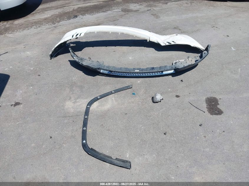 2011 Jeep Grand Cherokee Overland VIN: 1J4RR6GTXBC605445 Lot: 42612583