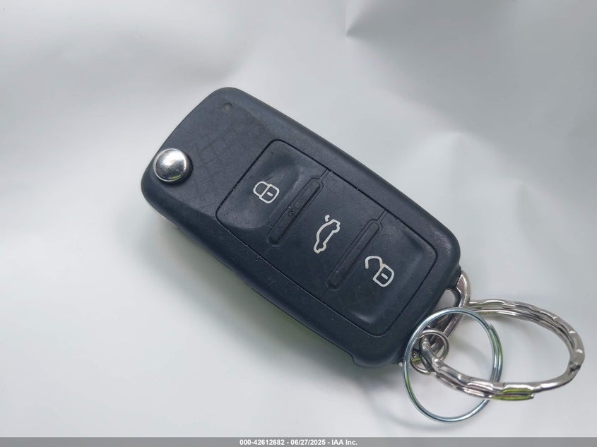 2014 VOLKSWAGEN JETTA 1.8T SE - 3VWD07AJ7EM411429