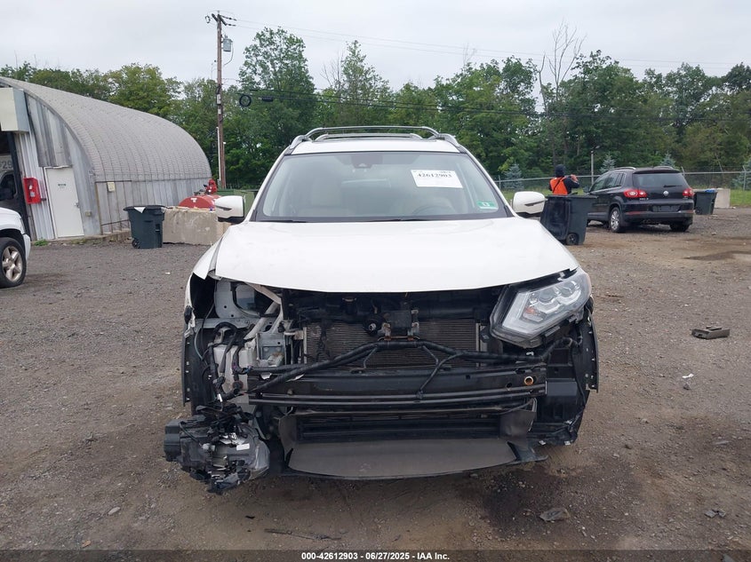 2018 NISSAN ROGUE VIN: JN8AT2MV9JW350601