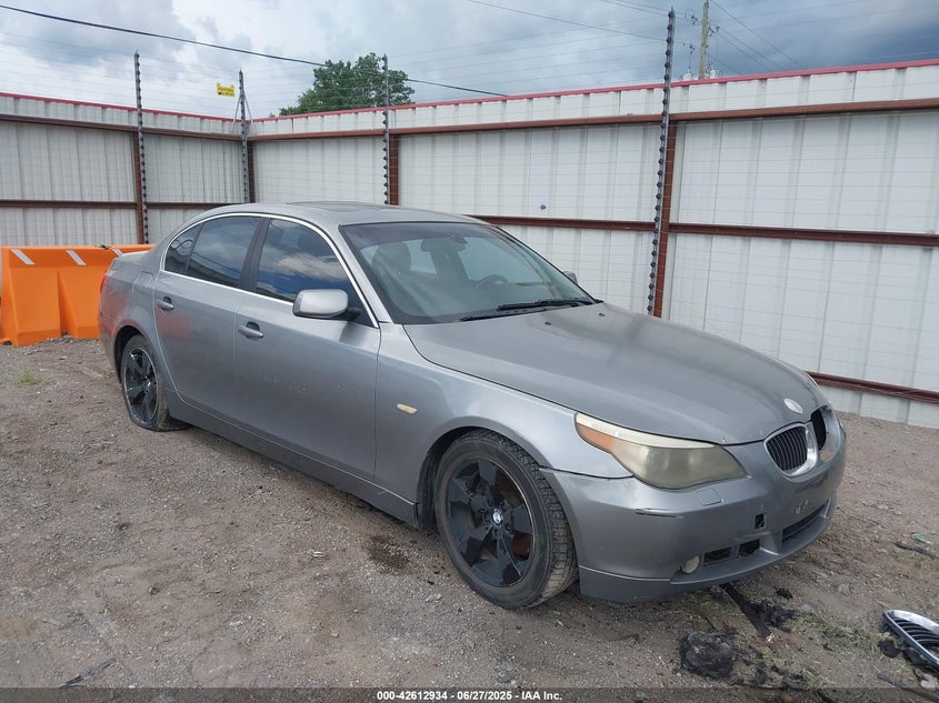 2007 BMW 530I grey sedan gasoline WBANE73587CM56048 photo #1
