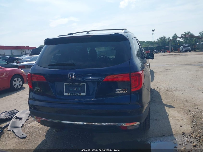 2017 HONDA PILOT TOURING - 5FNYF6H92HB037071