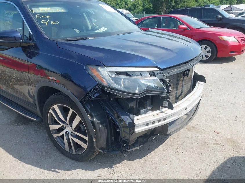 2017 HONDA PILOT TOURING - 5FNYF6H92HB037071