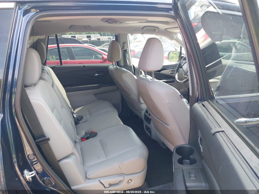 2017 HONDA PILOT TOURING - 5FNYF6H92HB037071