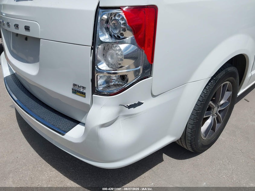 2017 DODGE GRAND CARAVAN SXT - 2C4RDGCG1HR799754