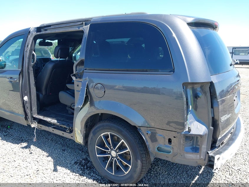 2019 DODGE GRAND CARAVAN SXT - 2C4RDGCG1KR504840