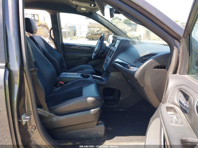 2019 DODGE GRAND CARAVAN SXT - 2C4RDGCG1KR504840