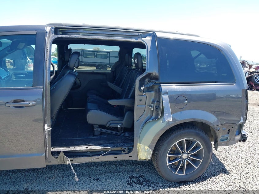 2019 DODGE GRAND CARAVAN SXT - 2C4RDGCG1KR504840