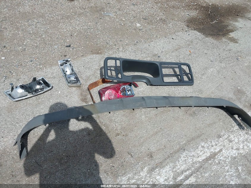 2003 Chevrolet Silverado 1500 Ls VIN: 2GCEK19T531311418 Lot: 42613214