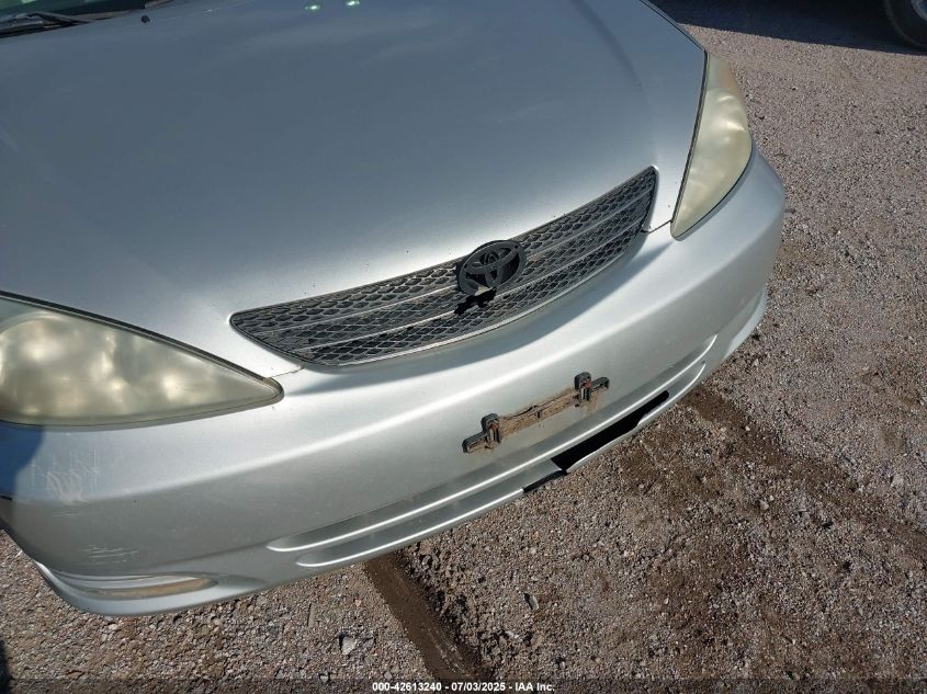 2002 Toyota Camry Xle V6 VIN: 4T1BF30K42U035528 Lot: 42613240