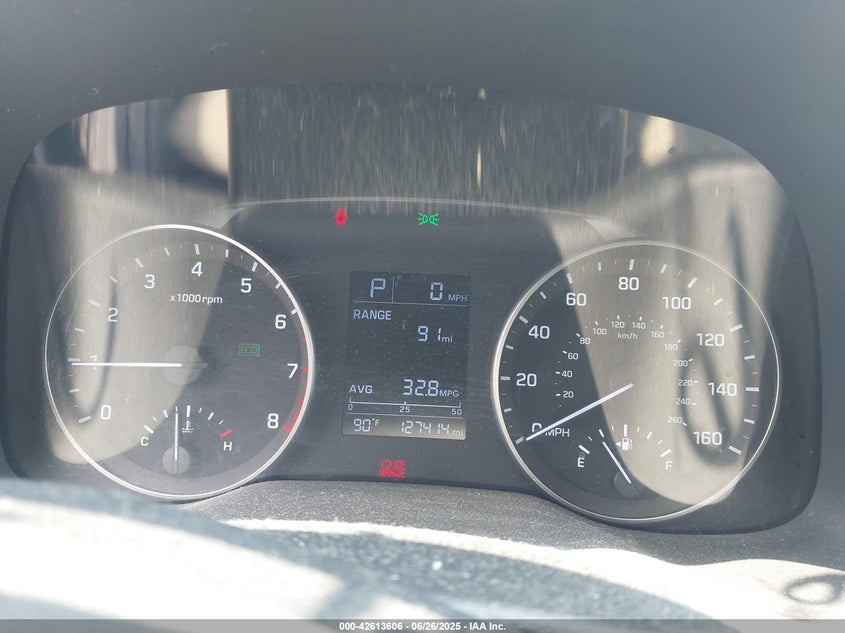 2017 HYUNDAI ELANTRA VIN: KMHD84LF7HU076817