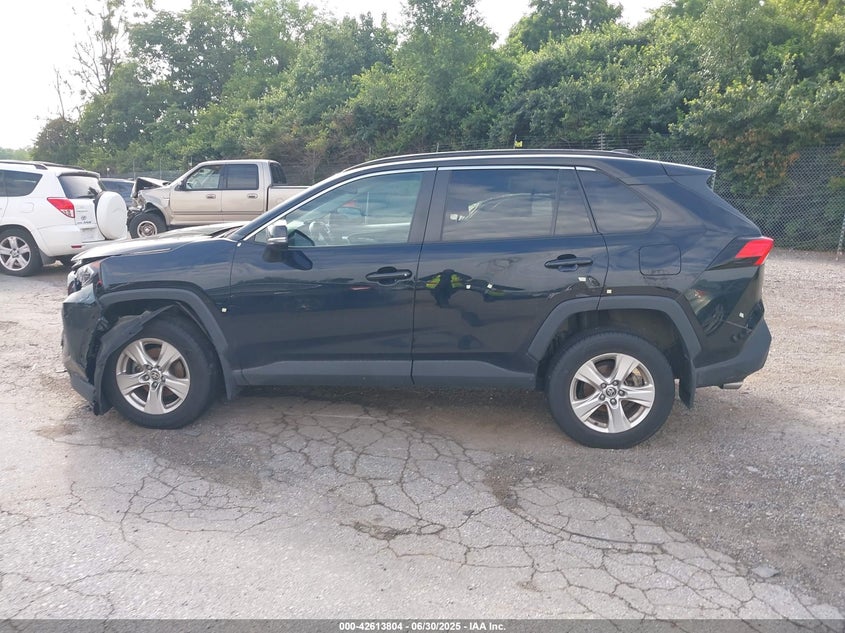 2021 TOYOTA RAV4 XLE - 2T3P1RFV5MW228015