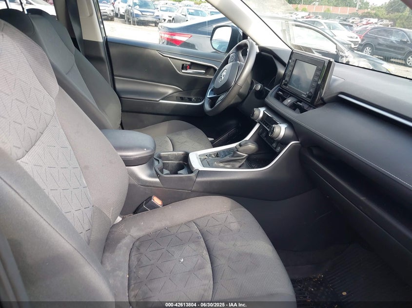 2021 TOYOTA RAV4 XLE - 2T3P1RFV5MW228015