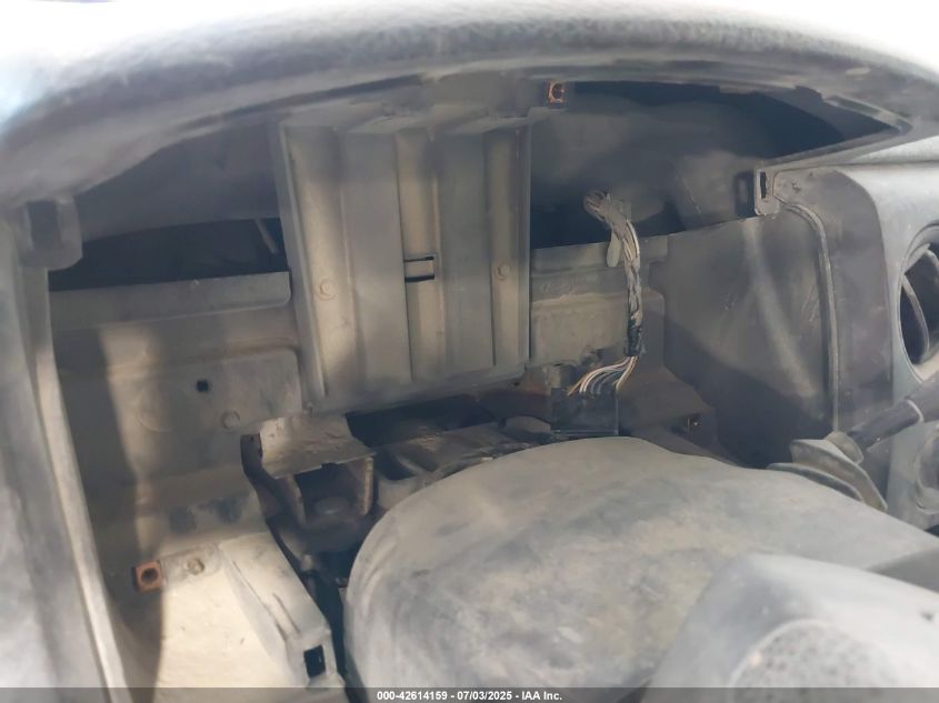 2010 Ford F-150 Xl/Xlt VIN: 1FTEW1E8XAFC98418 Lot: 42614159