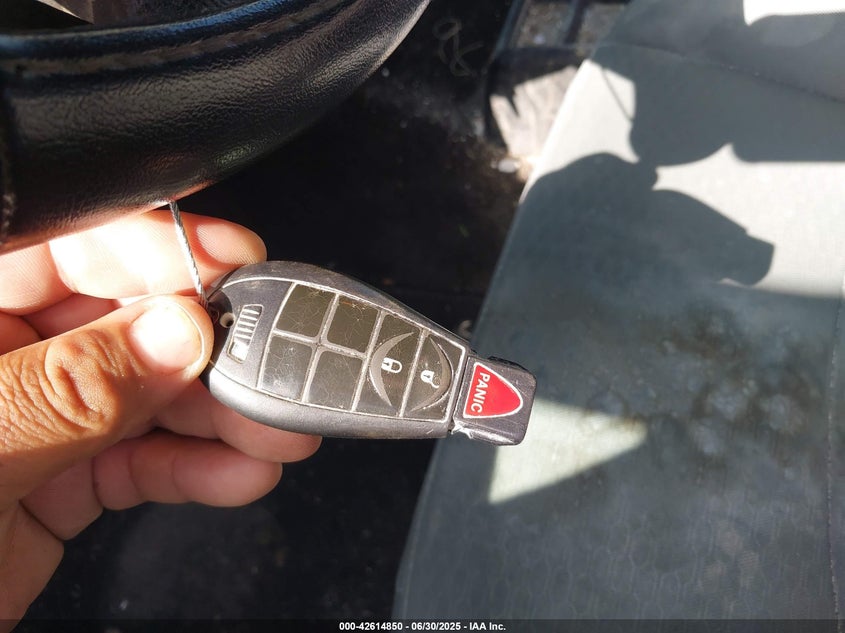 2016 RAM 1500 SLT - 1C6RR6TT7GS332352