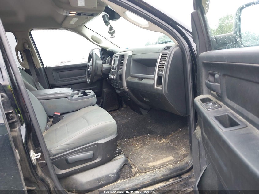 2015 RAM 1500 VIN: 1C6RR7FT2FS509180