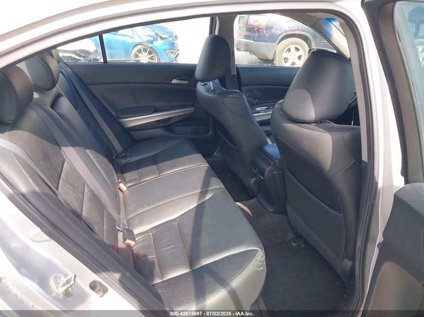 2010 HONDA ACCORD VIN: 1HGCP3F85AA000449