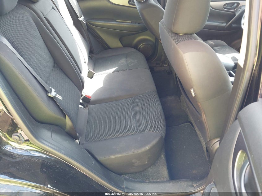 JN1BJ1CRXJW266505 2018 NISSAN ROGUE photo no. 8
