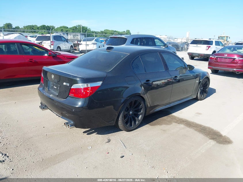 2007 BMW M5 VIN: WBSNB93587CX06825