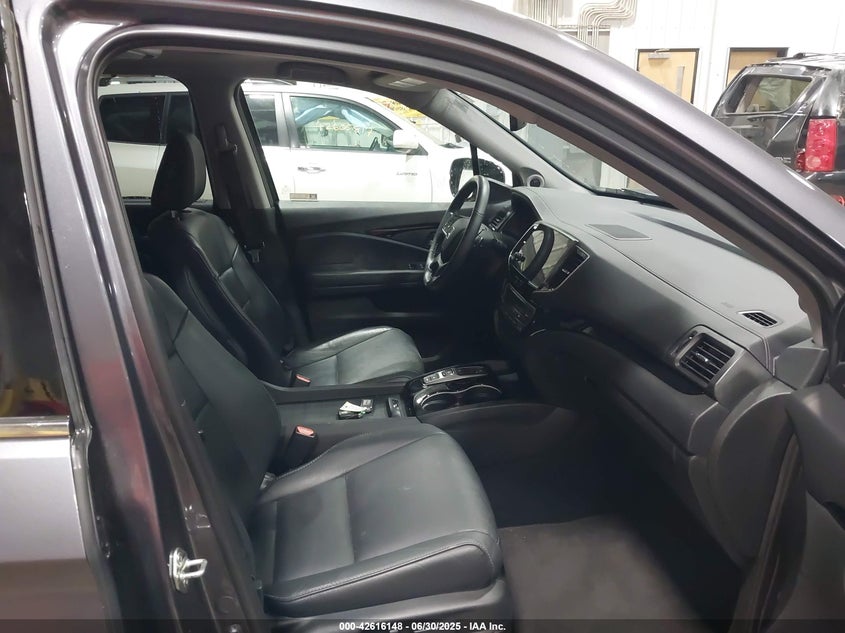 2019 HONDA PILOT TOURING - 5FNYF6H68KB082089