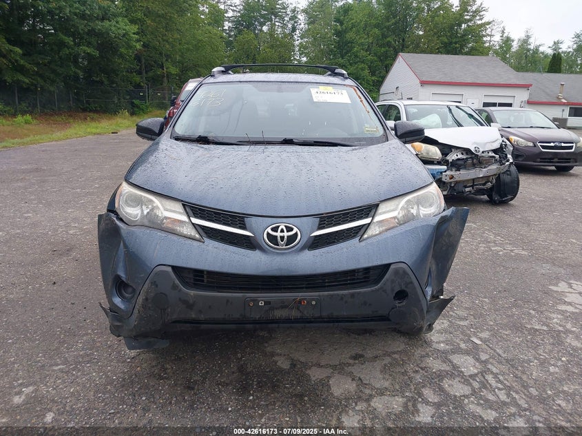 2014 TOYOTA RAV4 LE - JTMBFREV5ED081979