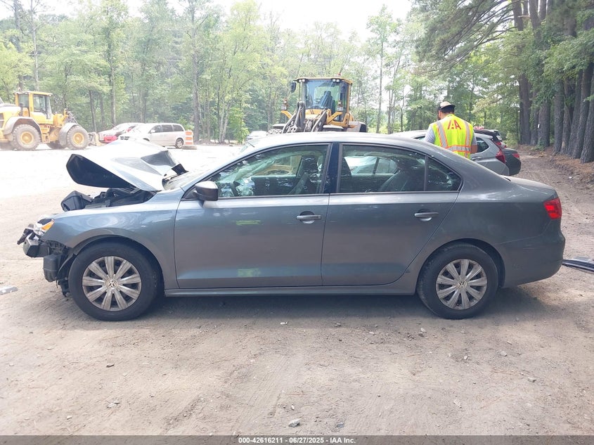 2014 VOLKSWAGEN JETTA 2.0L S - 3VW2K7AJ6EM308312