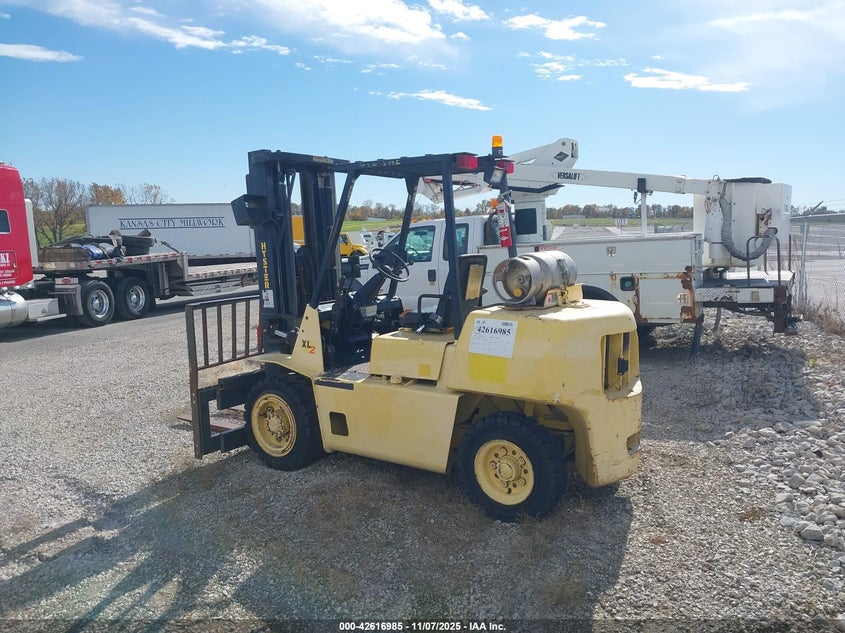 2000 Equipment H80Xl Forklift yellow null null 000000G005D13934W photo #4