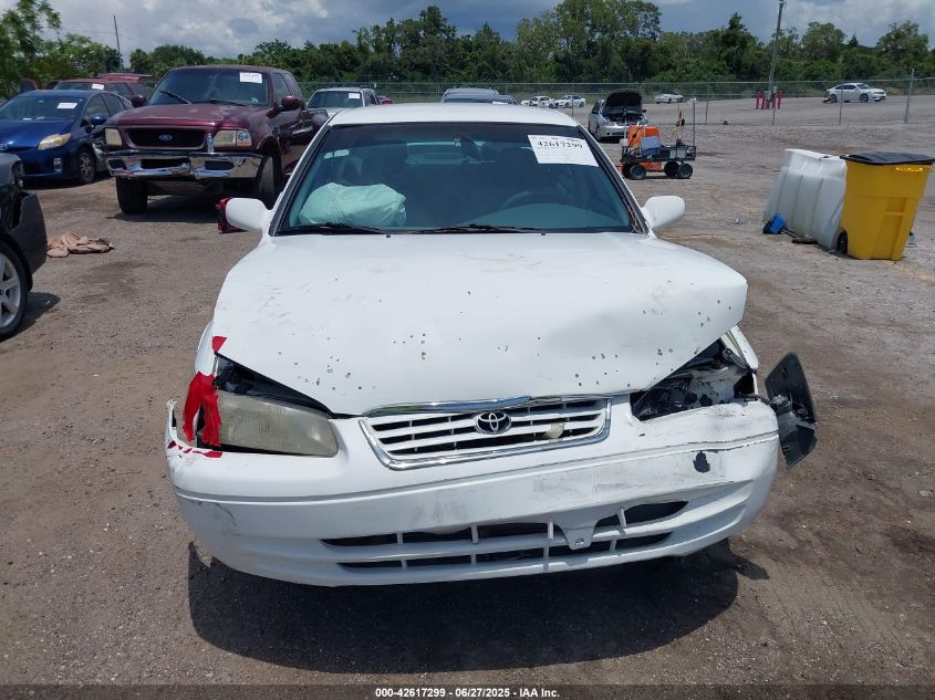 1998 Toyota Camry Le VIN: 4T1BG22K1WU347591 Lot: 42617299