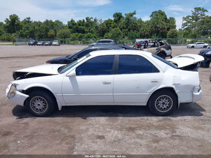 1998 Toyota Camry Le VIN: 4T1BG22K1WU347591 Lot: 42617299