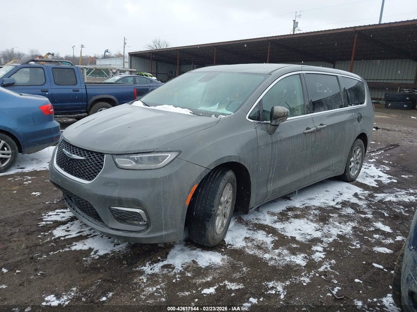 2023 Chrysler Pacifica Touring L grey van flexible 2C4RC1BG9PR549324 photo #3