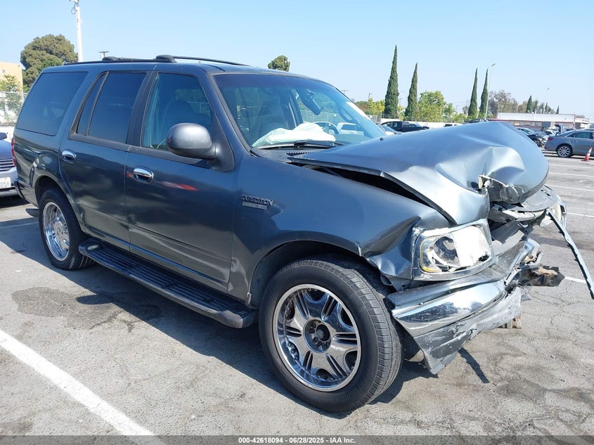 1FMRU15W51LB26235 2001 Ford Expedition Xlt auction photo 1