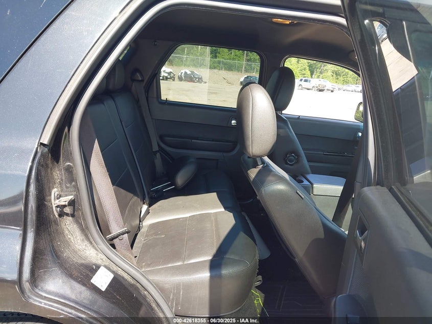 2011 FORD ESCAPE VIN: 1FMCU9EG3BKC54770