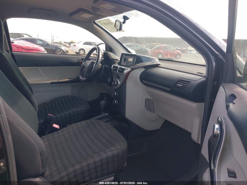 2013 SCION IQ VIN: JTNJJXB04DJ024322