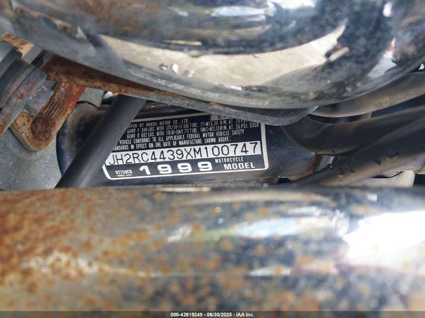 1999 Honda Vt750 Cd VIN: JH2RC4439XM100747 Lot: 42619249