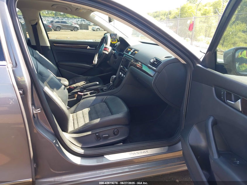 2015 VOLKSWAGEN PASSAT 2.0L TDI SEL PREMIUM - 1VWCV7A31FC086648