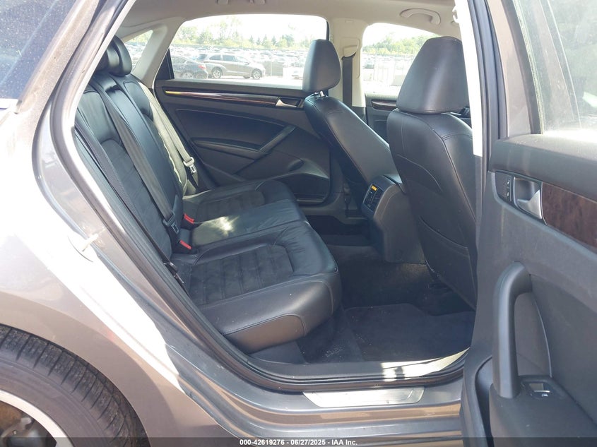 2015 VOLKSWAGEN PASSAT 2.0L TDI SEL PREMIUM - 1VWCV7A31FC086648