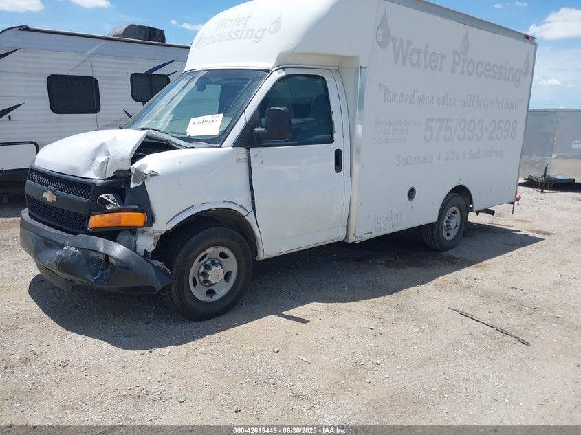 1GB0G2BG1D1124249 2013 CHEVROLET EXPRESS photo no. 2