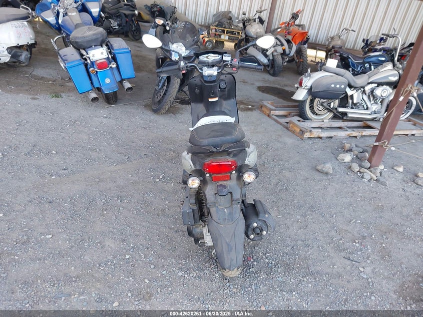 VIN RFGBSSGA7MX001332 2021 LANCE CALI CLASSIC