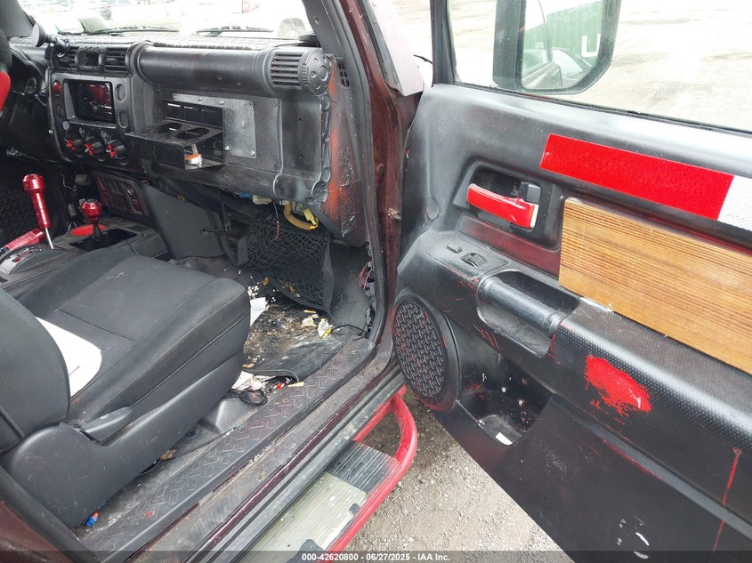 2007 TOYOTA FJ CRUISER VIN: JTEBU11F770043147