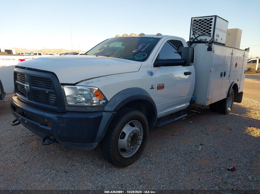3C7WDNBL3CG211652 2012 RAM 5500 photo no. 2