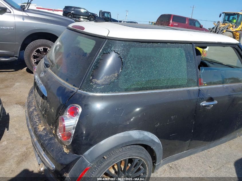 2003 Mini Cooper VIN: WMWRC33423TE19131 Lot: 42621003