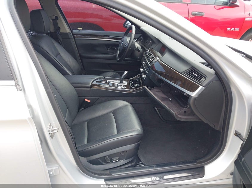 2013 BMW 528I - WBAXG5C58DDY35077