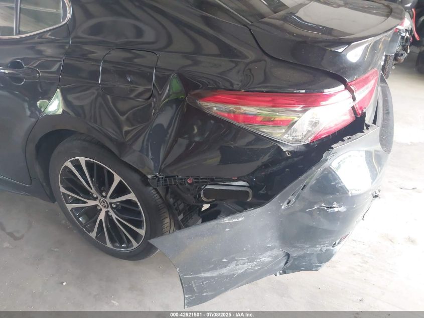 2018 Toyota Camry Se VIN: JTNB11HK7J3044736 Lot: 42621501