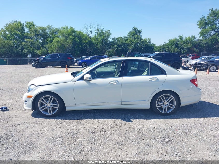 2012 MERCEDES-BENZ C VIN: WDDGF8BB8CA691471