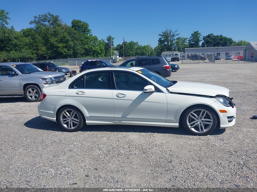2012 MERCEDES-BENZ C VIN: WDDGF8BB8CA691471
