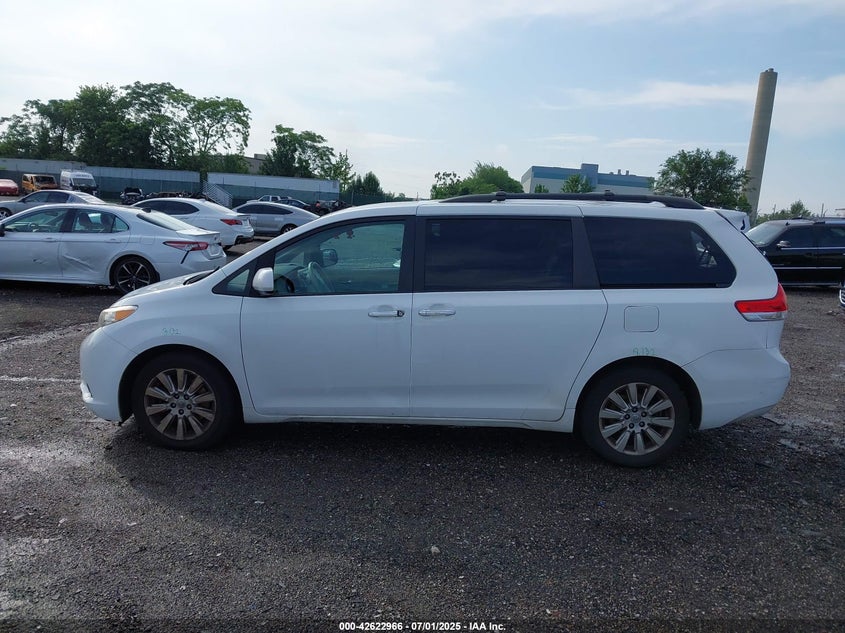 2012 Toyota Sienna Xle 7 Passenger VIN: 5TDDK3DCXCS037513 Lot: 42622966
