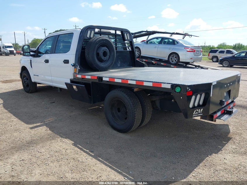 1FD8W3GT7JEC55957 2018 FORD F350 photo no. 3